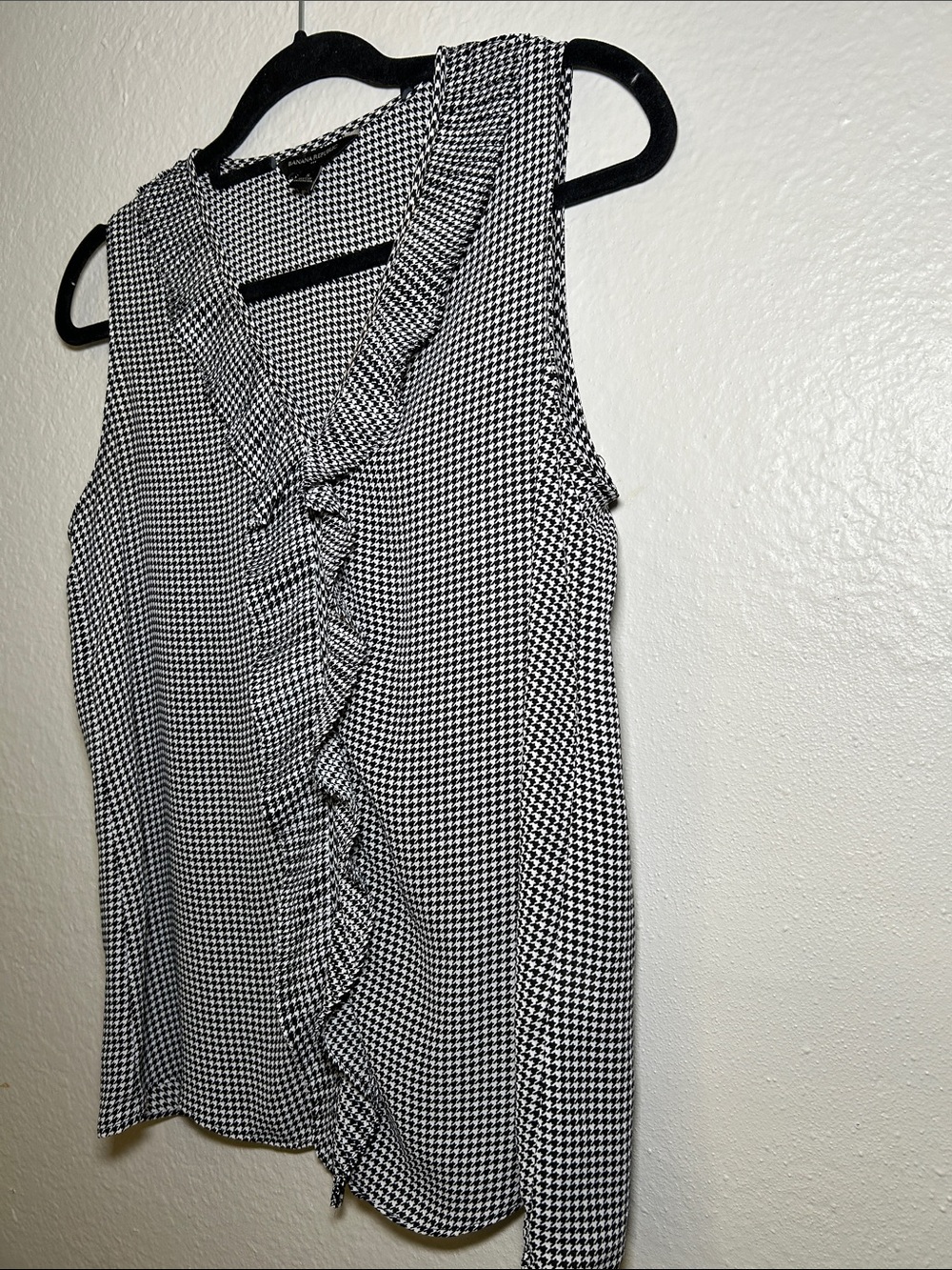 Women's Jacket Subcategory Identification - Picture 5 of 7